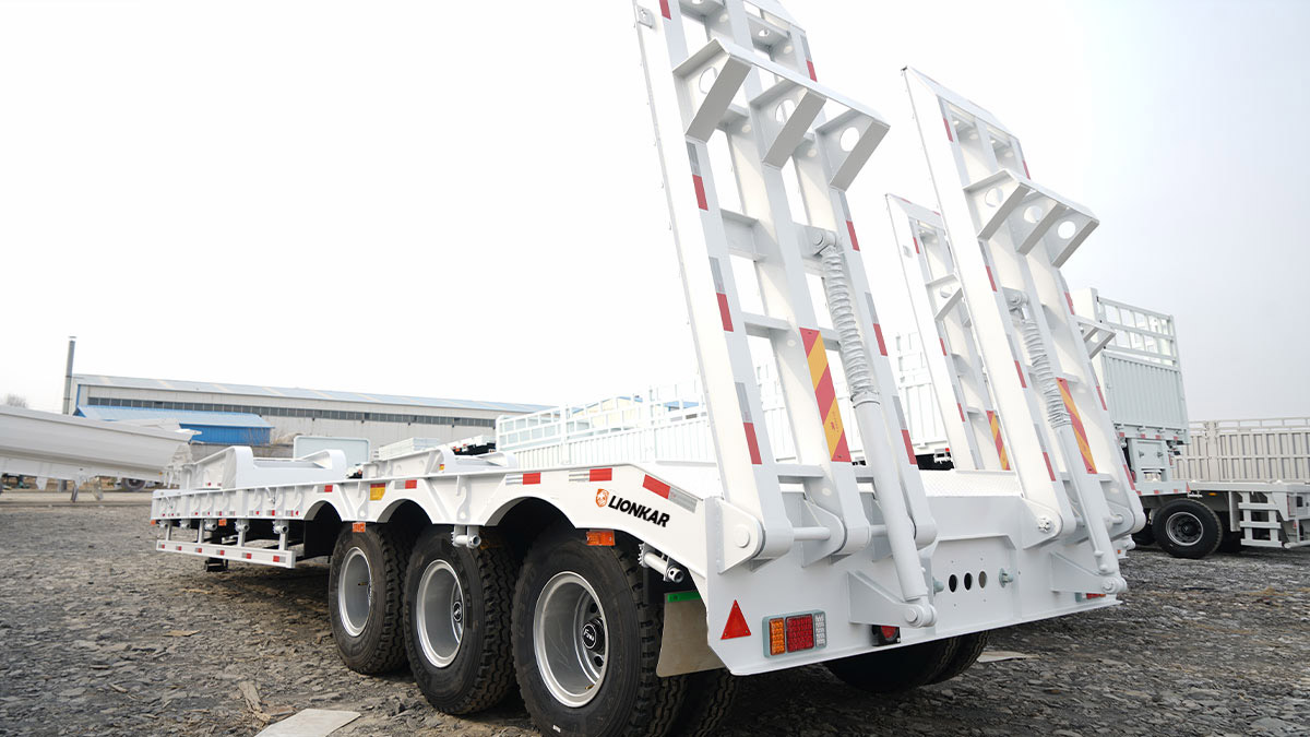 Low Bed Semi Trailer d